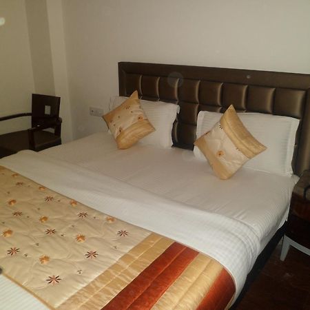 Hotel Cabana @ Pahar Ganj Ню Делхи Екстериор снимка