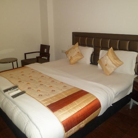 Hotel Cabana @ Pahar Ganj Ню Делхи Екстериор снимка