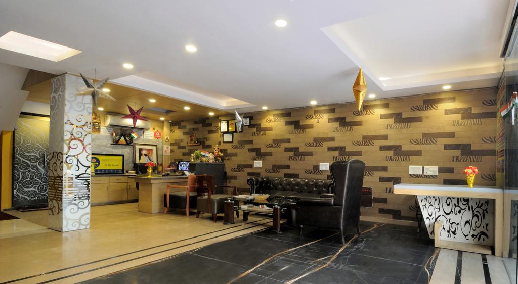 Hotel Cabana @ Pahar Ganj Ню Делхи Екстериор снимка