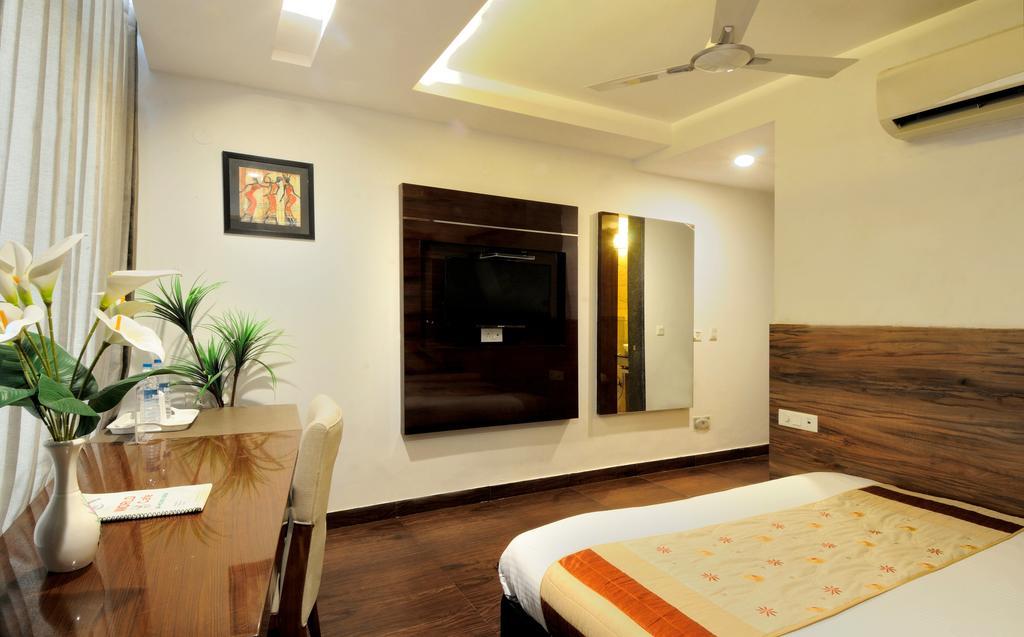 Hotel Cabana @ Pahar Ganj Ню Делхи Екстериор снимка