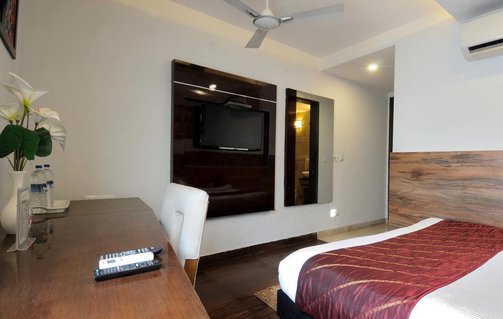 Hotel Cabana @ Pahar Ganj Ню Делхи Екстериор снимка