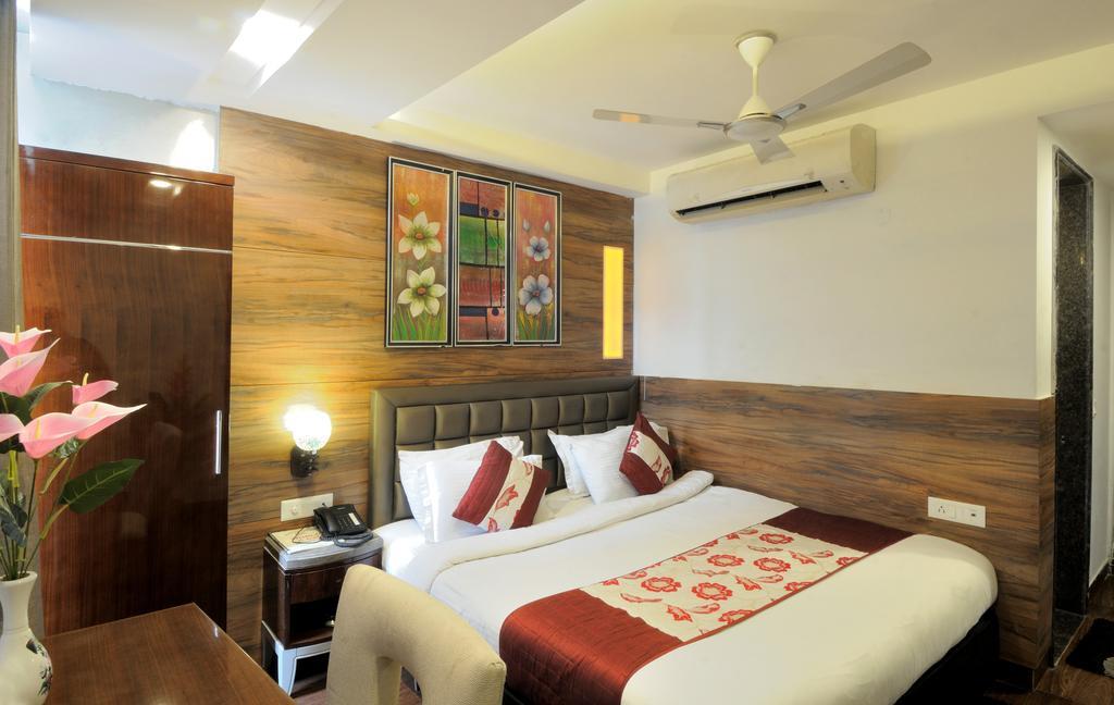 Hotel Cabana @ Pahar Ganj Ню Делхи Екстериор снимка