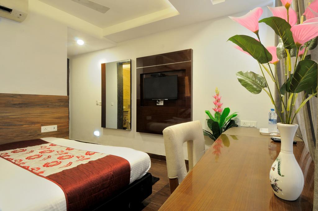 Hotel Cabana @ Pahar Ganj Ню Делхи Екстериор снимка