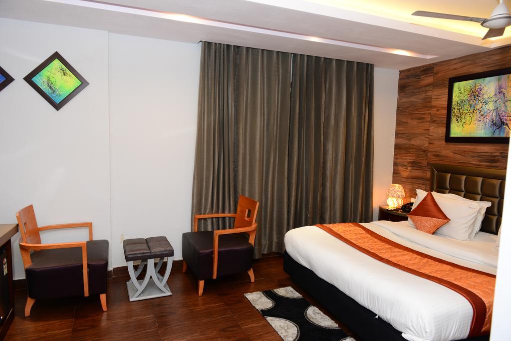 Hotel Cabana @ Pahar Ganj Ню Делхи Екстериор снимка