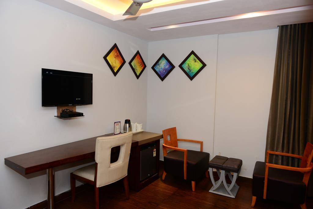 Hotel Cabana @ Pahar Ganj Ню Делхи Екстериор снимка