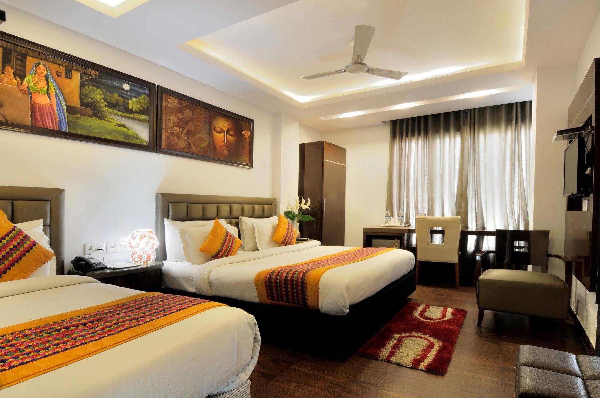 Hotel Cabana @ Pahar Ganj Ню Делхи Екстериор снимка